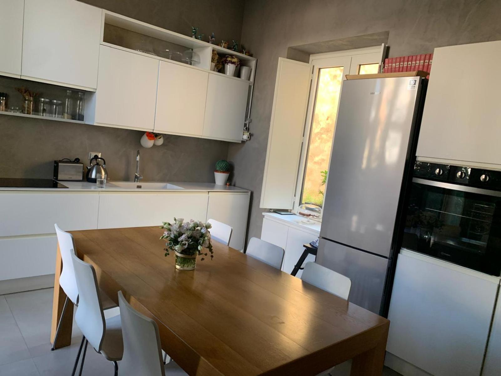 La Casa Di Paola Apartment Salerno Luaran gambar